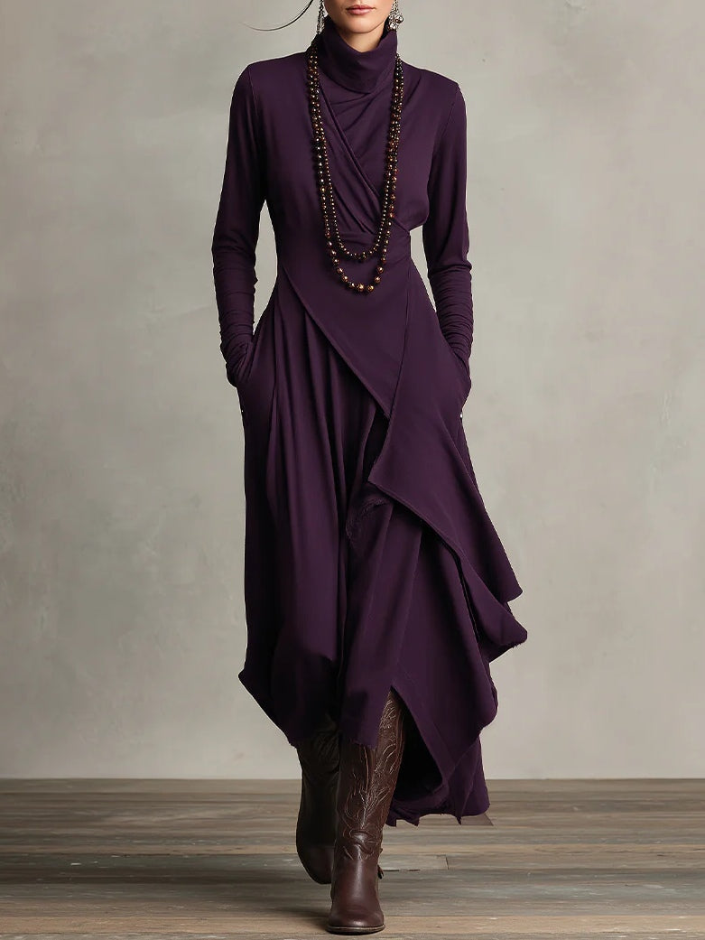 Allie | Robe Maxi Violette Plissée Asymétrique À Col Montant (Collier non inclus)